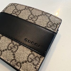 Gucci wallet